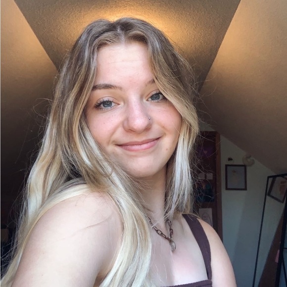 cassiesposhmark